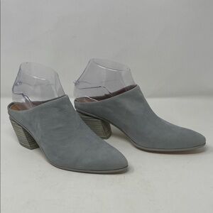 Sarto Gray Suede Leather Pointed-Toe Mule Heels Size 6.5 Excellent Condition